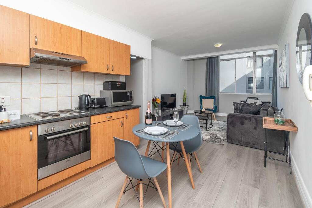 In Centre Apartment Cape Town